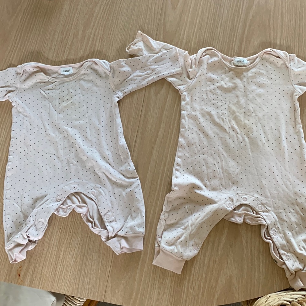 Set of two Oeuf onesie jumpers 3-6 month, 6-9 month